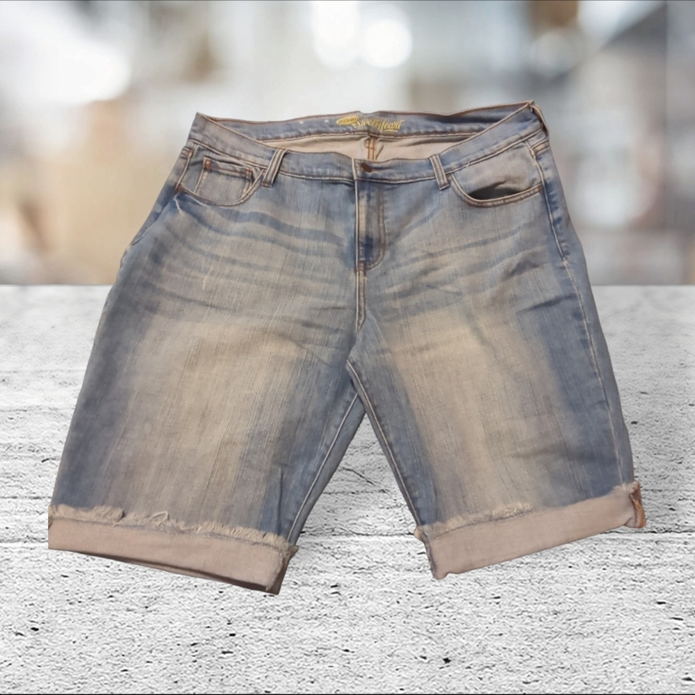 Old navy sweetheart bermuda denim shorts size 14